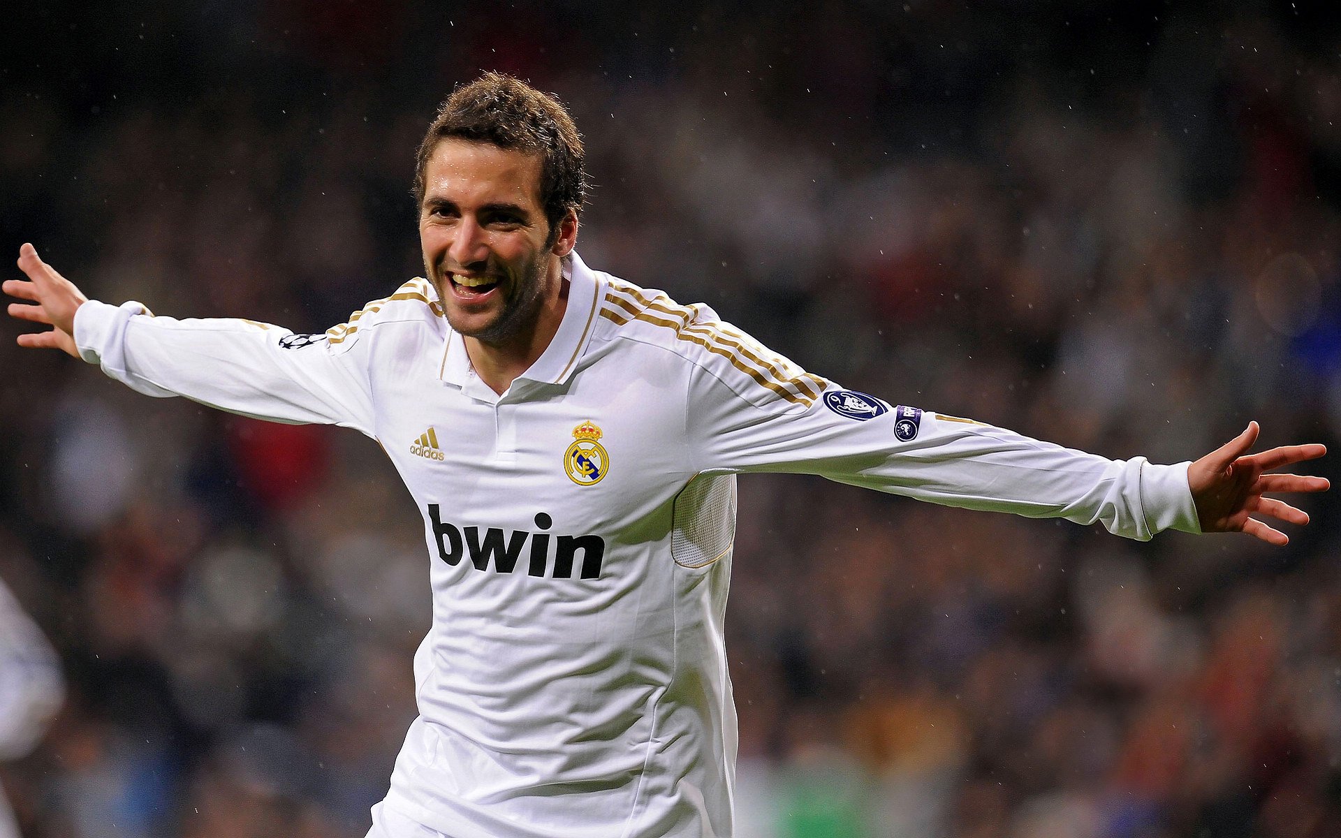 -意甲：那不勒斯3-0完胜博洛尼亚，奥斯梅恩表现出色，那不勒斯对阵博洛尼亚